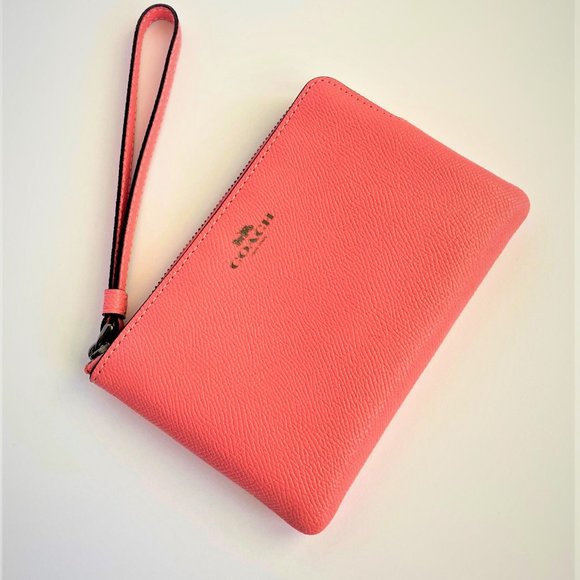 $78 Coach Corner Zip Crossgrain Leather Wristlet W - Picture 3 of 7